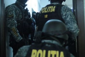 Bătaie într-un bar din Bolboşi! Doi tineri au ajuns în arest