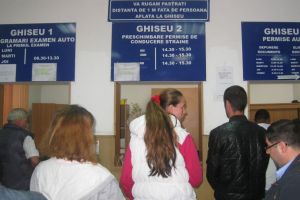Taxa pentru permise auto la Sibiu se mai poate achita doar până în 27 decembrie