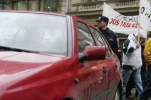 Cadou neplăcut pentru şoferi! Guvernul a decis: Ce se întâmplă cu taxa auto
