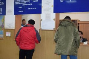 Programul de sărbători al ghişeului de permise şi certificate de înmatriculare