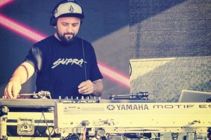 Dj K-lu invită publicul la „Wine, Women and Songs”