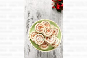 Rulouri cu somon afumat