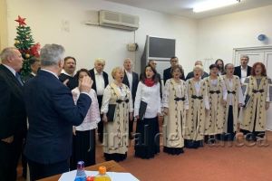 FOTO-VIDEO: Corul Pastorala a cântat pentru medici şi asistente