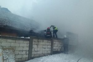 Incendiu la o casă din Oneşti