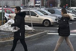 FOSTUL GINERE AL LUI TRAIAN BĂSESCU, SYDA, S-A ÎMPĂCAT CU SEXY-JURISTA!