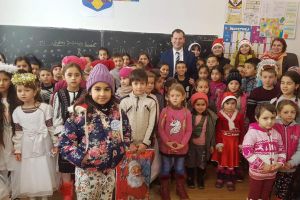 Un dar, un zâmbet, o bucurie