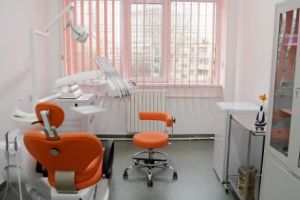 Cabinetele stomatologice şcolare din Constanţa, modernizate de municipalitate 

