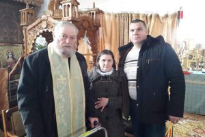 Poştaşii din cadrul Oficiului Zonal Suceava au dus ieri daruri bătrânilor de la ...