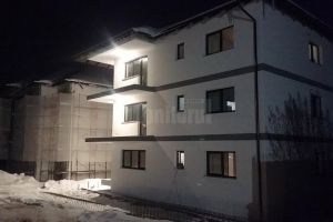 Complexul de locuinţe „La Stejari Residence” oferă apartamente cu locuri de parcare incluse