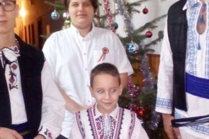 Poveste de iarnă la redacţie, cu clinchet de argint pe aripi de colind