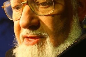 Gelu VOICAN, cercetat pentru CRIME ÎMPOTRIVA UMANITĂȚII, aruncă mortul în grădina lui IOHANNIS