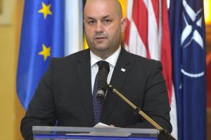 Dorel Căprar: „ La capitolul corupţie, filiala PNL Arad e campioană la nivel naţional!“