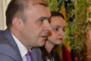 Datorii, datorii, dar să le ştim şi noi!