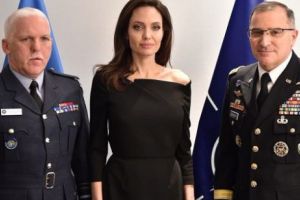 CULISELE celui mai MARE SCANDAL din AMERICA. Inclusiv Angelina Jolie apare în prim-plan