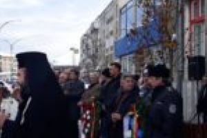 Oraşul martir Reşiţa, acuzat că „a furat“ morţii şi răniţii Caransebeşului! „Sunt pe placa comemorativă a Reşiţei, pentru ca Reşiţa să devină oraş martir înaintea Caransebeşului!“