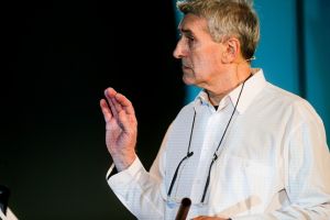 O nouă premieră la Teatrul Naţional din Timişoara: spectacolul interactiv „Alfabet poetic”