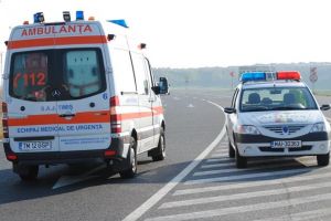 Femeie la spital după ce a fost lovită de maşină pe trecerea de pietoni, în Remetea Mare
