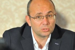 REVOLUȚIA din 1989! Cozmin Guşă:  A fost o lovitură de stat organizată de KGB în colaborare cu serviciile secrete comuniste maghiare şi serviciile secrete din Serbia