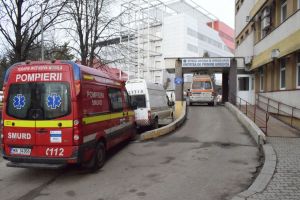 Linii de gardă deschise în spitale şi centre de permanenţă