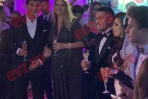 Valentina Pelinel, dezvăluire bombă despre gemenii ei şi a lui Cristi Borcea! O coincidenţă la care nu s-ar fi aşteptat nimeni