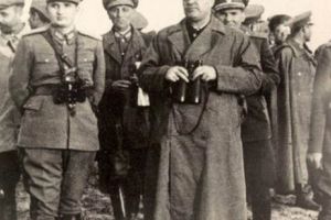 DEJ şi CEAUȘESCU, asemănări şi deosebiri. De la AMANTUL ACTRIȚELOR de top, la tânărul PUȘCĂRIAȘ care FURA MÂNCAREA deţinuţilor