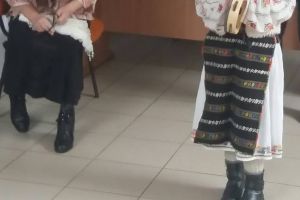 Beneficiarii C.Î.A. Dobriţa, colindaţi de profesori şi elevi din Stăneşti