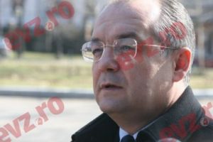FOTO. Scene INCREDIBILE cu Emil BOC! Primarul CLUJULUI, nemulţumit de cum s-a făcut deszăpezirea în oraş, a făcut un gest nemaivăzut