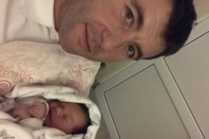 Cel mai preţios cadou de Crăciun: Borboly Csaba a devenit tată pentru a treia oară