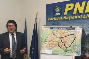 Robu umple România de autostrăzi. Lecţie vizuală pentru guvernanţi cu o hartă şi un pointer laser