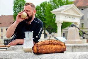 FOTO: GĂTEȘTE ca un chef…. cu CHEF TOMA. SFATURI şi reţete tradiţionale, de Crăciun