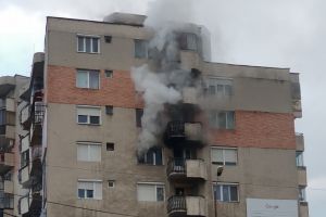 ISU Crişana: Cauza incendiului de pe Decebal - un televizor, iar pe Ion Bogdan – o lumânare