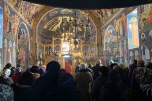 Tragedie de Cărciun. Un PREOT din Piteşti a fost găsit MORT în BISERICĂ