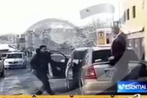 DUEL în traficul din Giurgiu. Un bărbat a fost ÎNJUNGHIAT în propria maşină