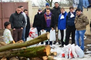 Sute de copii au beneficiat de cadouri în urma acţiunii de Crăciun a celor de la Druckeria