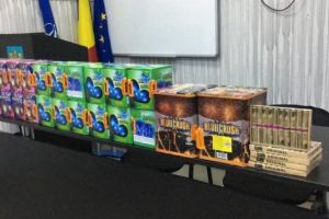 Comercianţii de petarde n-au avut linişte nici în Ajun