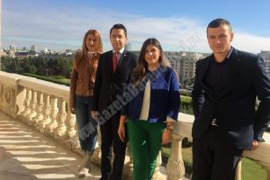 Patru studenţi de la Valahia au spart gheaţa pentru colegii lor, la Curtea Constituţională a României