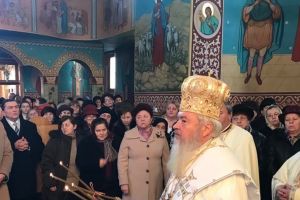 IPS Andrei, la Bistriţa în a doua zi de Crăciun