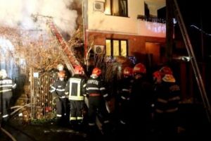 TRAGEDIE în dimineaţa de Crăciun: Bunica şi nepoata au ars de vii