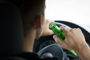 Noul Cod Rutier 2018. Gata cu beţivani la volan. Ce amenzi riscă cei care conduc sub influenţa băturilor alcoolice. La ce pedepse se expun şi cât au voie să bea pentru a nu avea de-a face cu legea