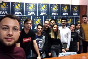 Tinerii liberali au adus bucurii copiilor instituţionalizaţi din Târgu-Jiu!