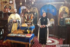 FOTO. CONCERT DE COLINDE: Vestea Naşterii Mântuitorului Iisus Hristos, adusă cu bucurie şi în Biserica ”Sfinţii Apostoli Petru şi Pavel” din Vinerea