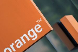 Orange pierde un nou proces la Sibiu. Clauză de contract declarată abuzivă