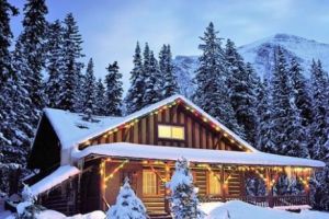 Aproape 20 milioane de euro, cheltuiţi, în ţară, de turiştii români în minivacanţa de Crăciun

