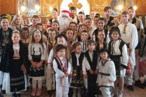 Naşterea Domnului vestită de copiii din Parohia Delenii
