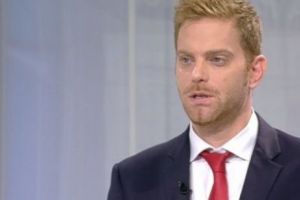 Ilan Laufer AGRESAT în parcarea unui mall din Bucureşti