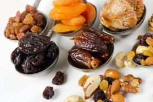 TREI fructe MIRACULOASE consumate ÎNAINTE de culcare au beneficii incredibile