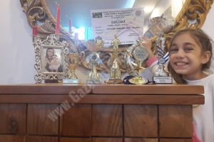 Un an plin de trofee pentru micuţa actriţă Alexandra Niculescu