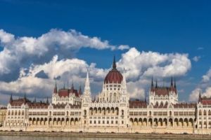 Viktor Orban a schimbat strategia de cucerire a României. Prietenul lui se consideră mai deştept decât  Zuckerberg. Câştigurile Ungariei vor fi imense