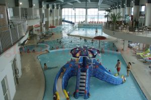 Copil intrat în comă după ce s-a înecat la Aqualand