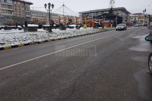 Străzi închise temporar circulaţiei rutiere, în zona centrală a Sucevei